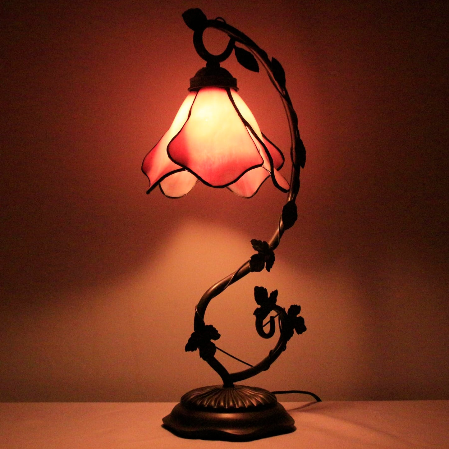 WERFACTORY Tiffany Lamp Pink Stained Glass Table Lamp, Metal Leaf Table Desk Reading Light 8X10X21 Inches Decor Small Space Bedroom Home Office S701 Series