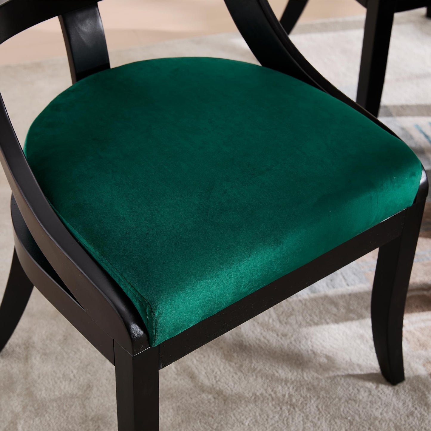 LZAREAL Modern Farmhouse Dining Chairs Set of 4 Mid Century Upholstered Dining Chair with Wooden Curved Back Kitchen Chairs for Dining Room Restaurant Cafe, Black-Velvet Green